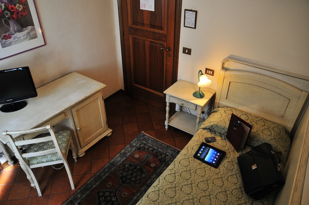PARK HOTEL VILLA GIUSTINIAN 29/33