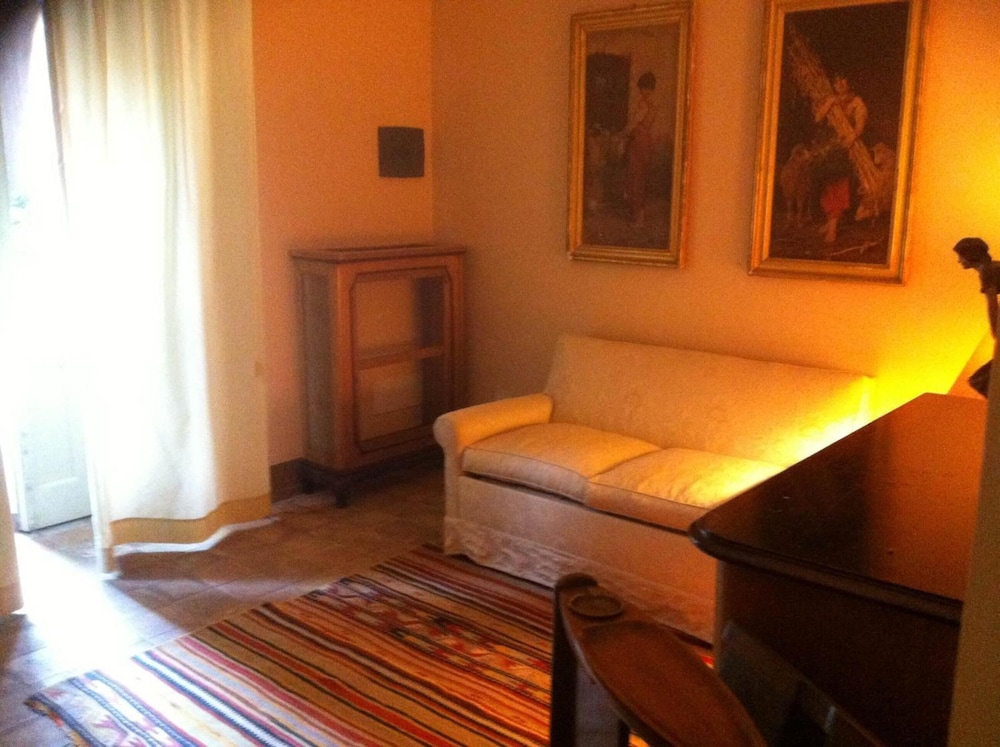 Casa La Carrubbazza 18/43