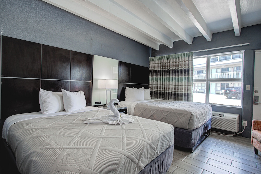 Economy, 2 Double Beds, Courtyard Area