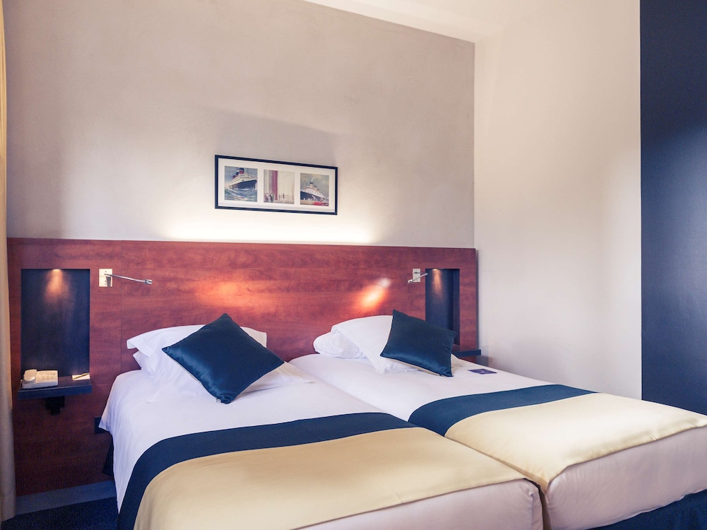 Mercure Maurepas Saint Quentin 9/70