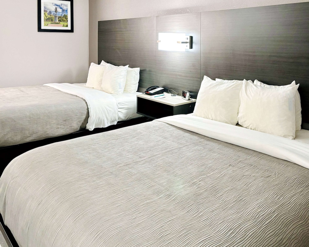 غرفة قياسية بسريرين كوين، Quality Inn Raynham - Taunton 6/10
