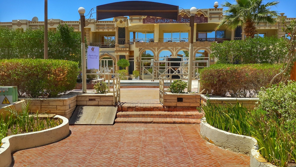Cataract Lyalina Beach 36/44
