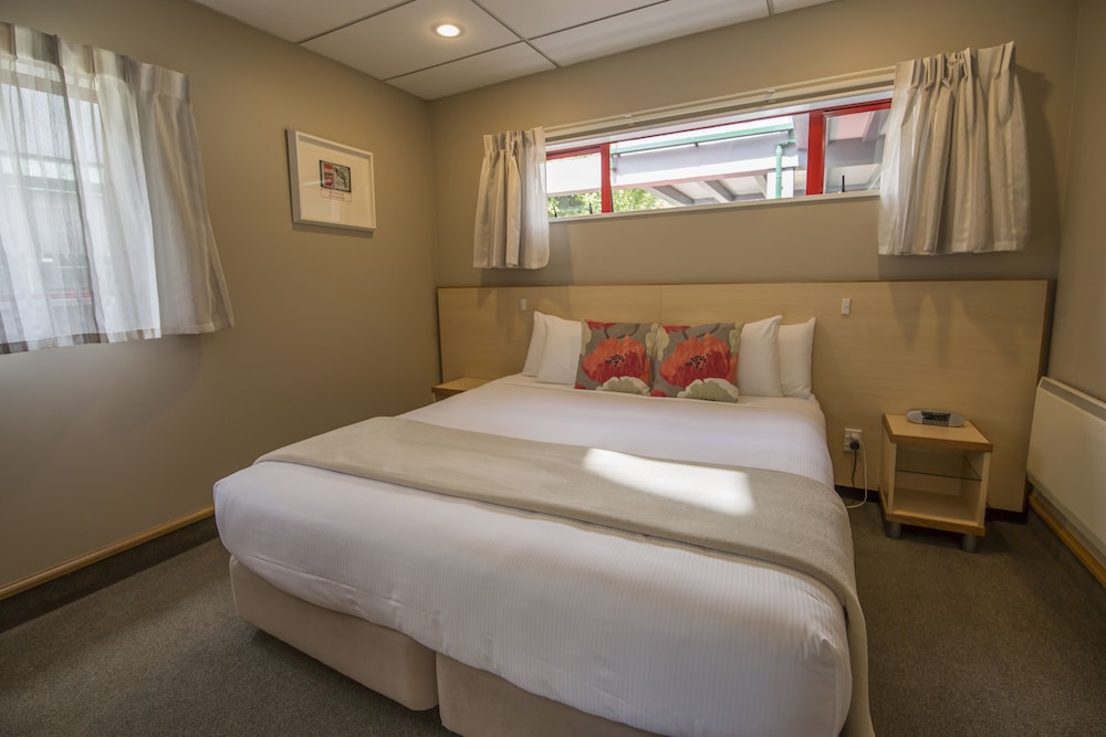 1 Bedroom, Apartment