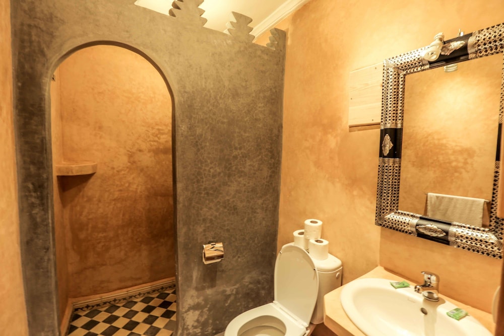 Riad Nakhla 13/62