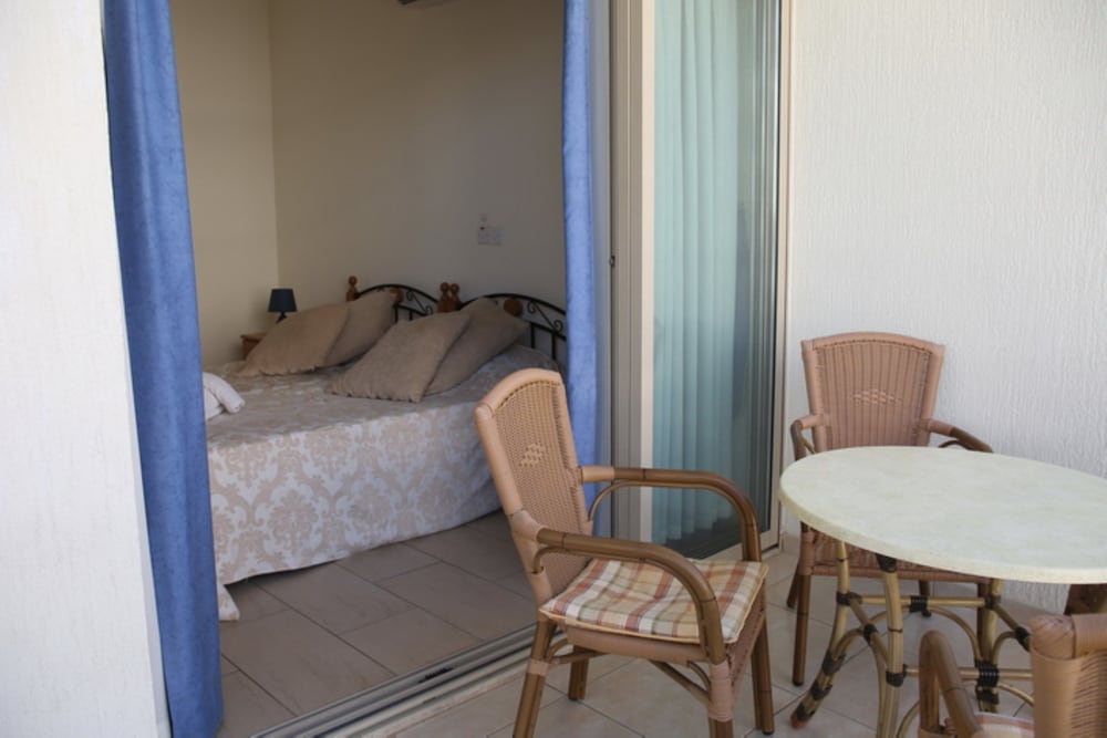 Kings Holiday Apartments 32/42