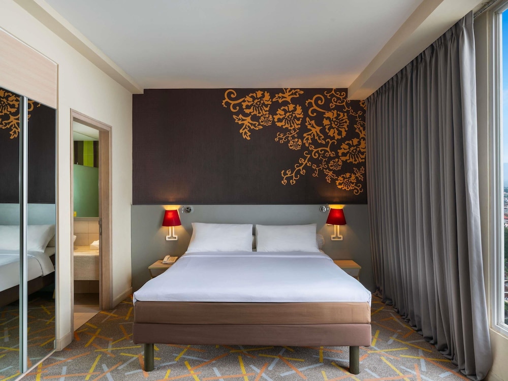 غرفة عائلية بسرير كينج وسرير بطابقين، Ibis Styles Malang 9/17