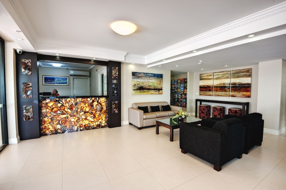 ULTIQA Beach Haven on Broadbeach 5/50