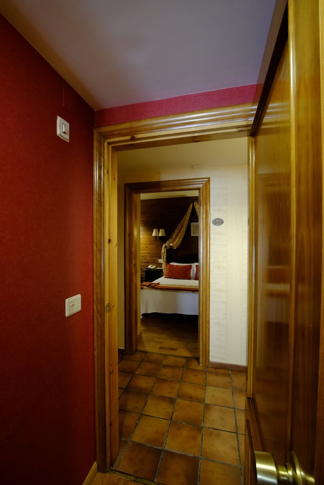 Pradas Ordesa Hotel 24/68