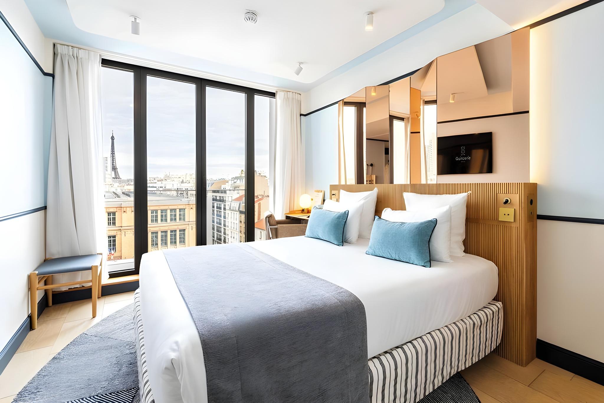 Deluxe, King Bed, Eiffel View