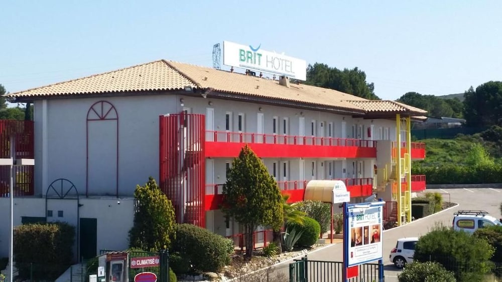 Brit Hotel Essentiel Sete Balaruc 5/50