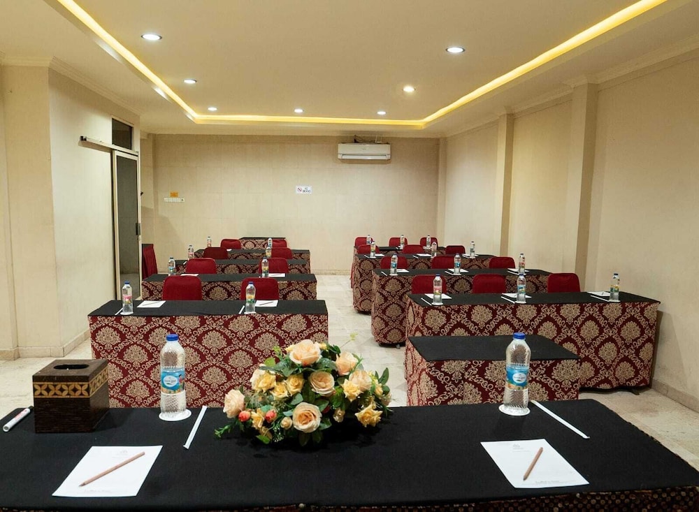 Indah Palace Yogyakarta 35/50