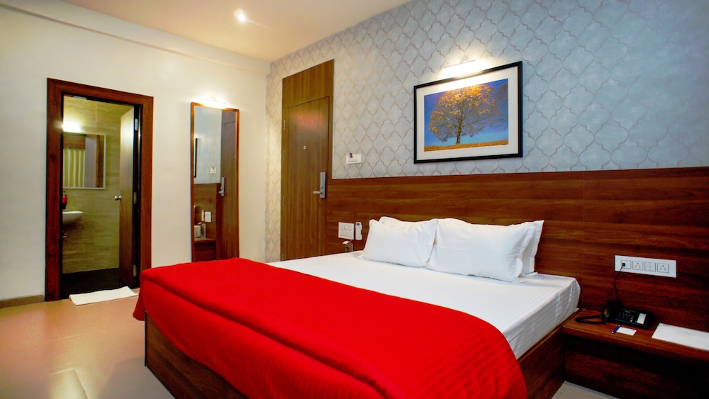 DELUXE, TWIN BEDS