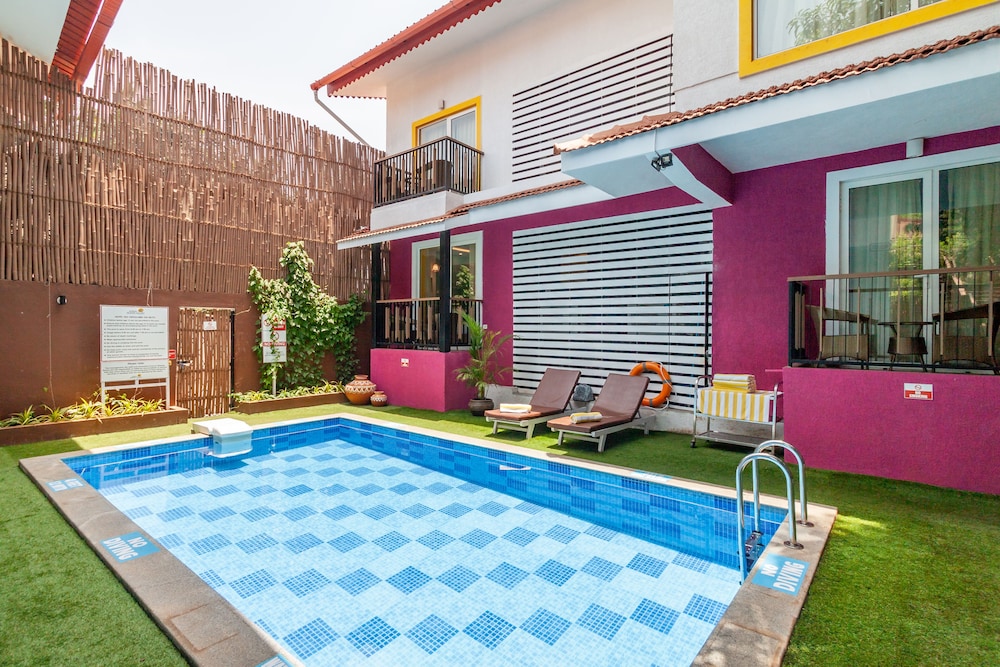 Acron Seaway Resort 58/62