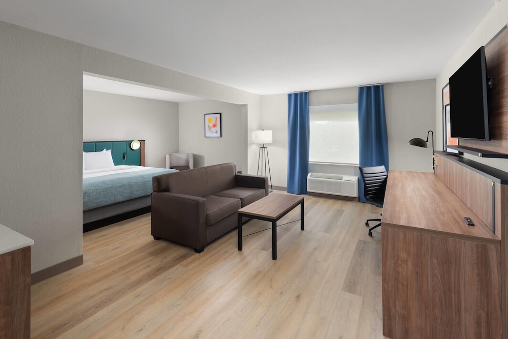 Wingate by Wyndham Augusta I-20 37/56