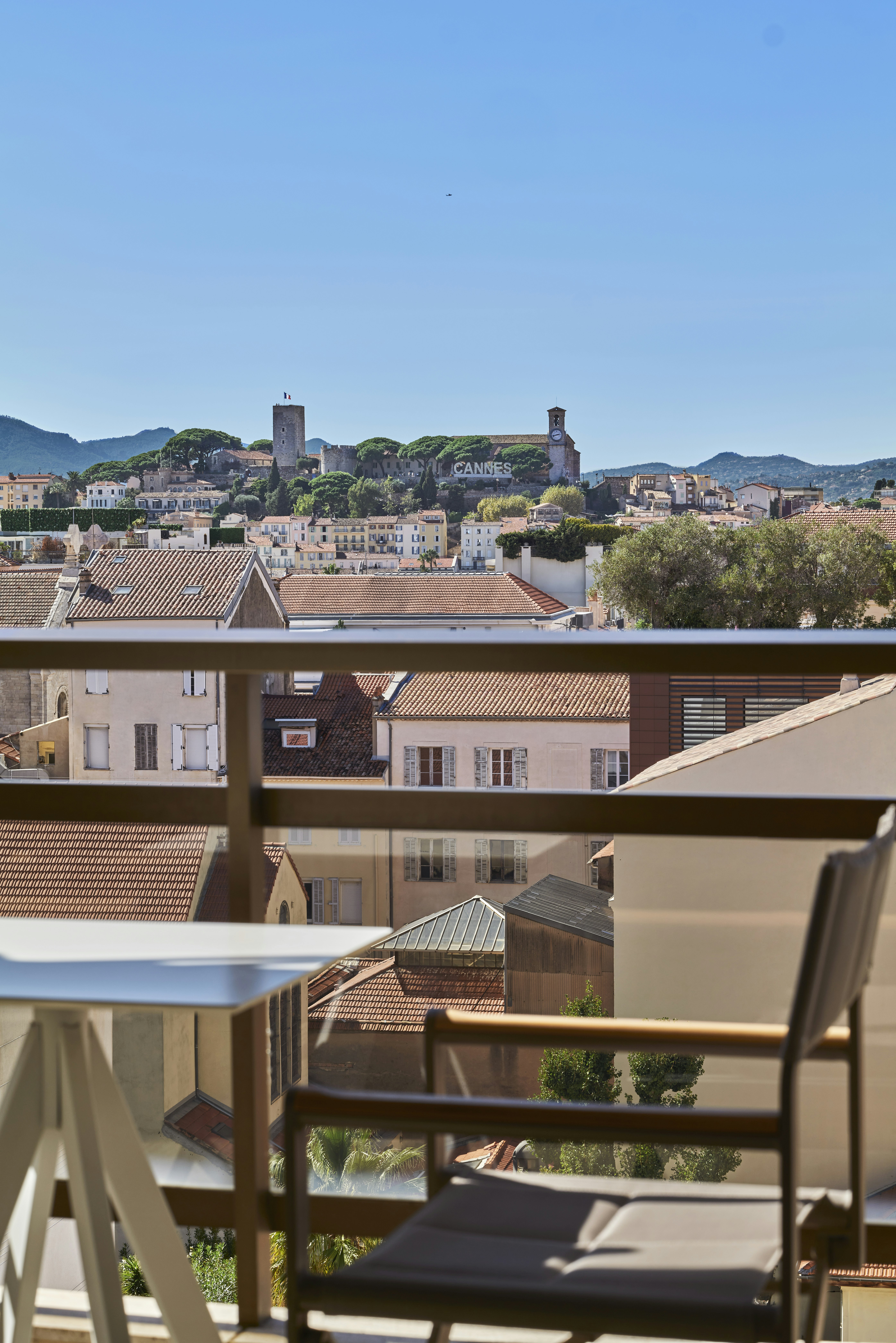 Hotel Barriere Le Gray D Albion Cannes 69/75