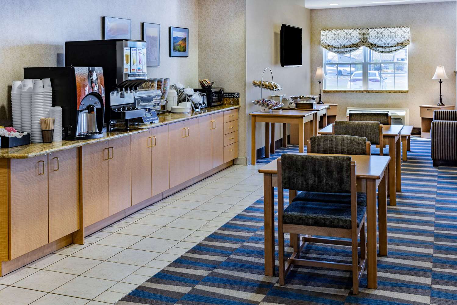 Microtel Inn & Suites by Wyndham Plattsburgh 28/41