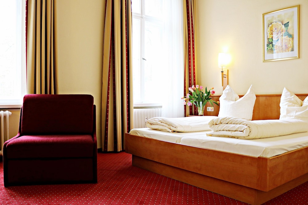 Air In Berlin Hotel 51/79