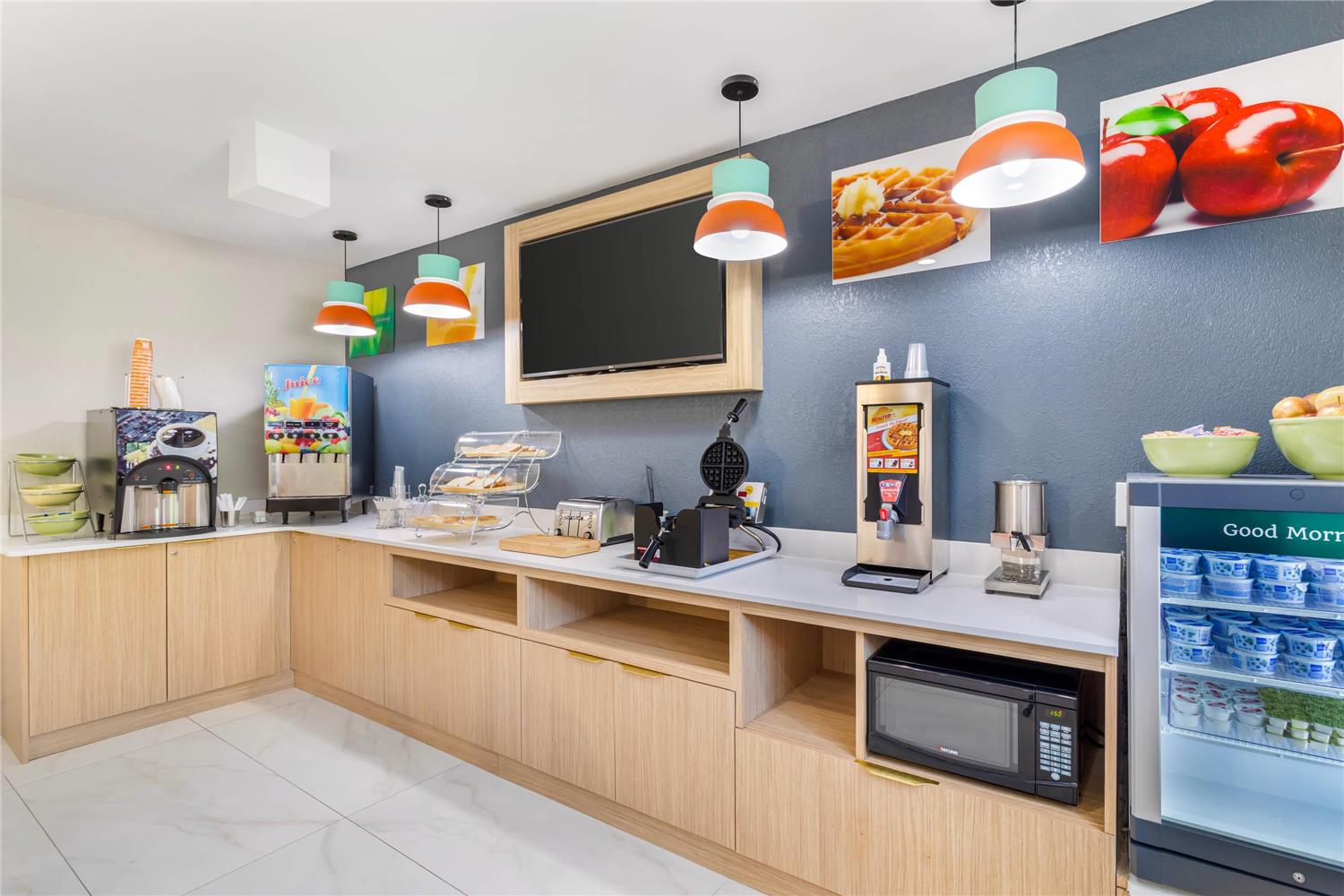 Quality Inn & Suites Knoxville West Cedar Bluff 14/18