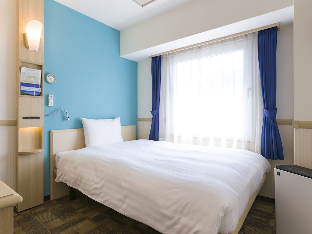 PLUS, PREMIUM