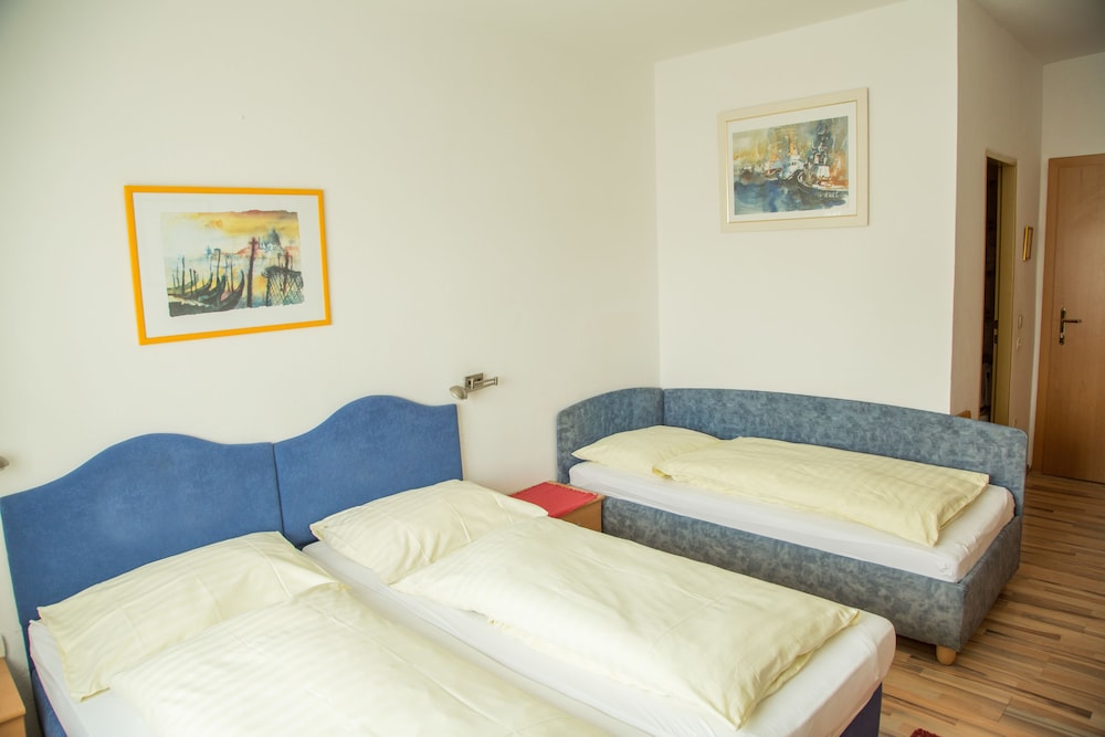 Lilienhof Hotel 6/25