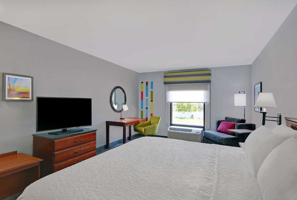Hampton Inn Panama City Beach 13/51