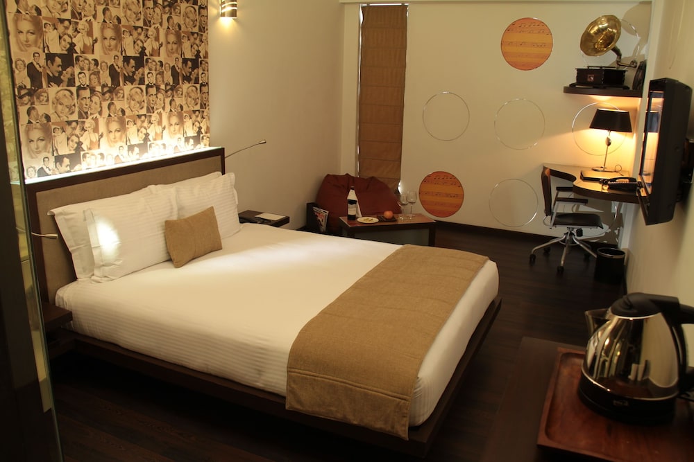 Park Prime Kolkata 6/20