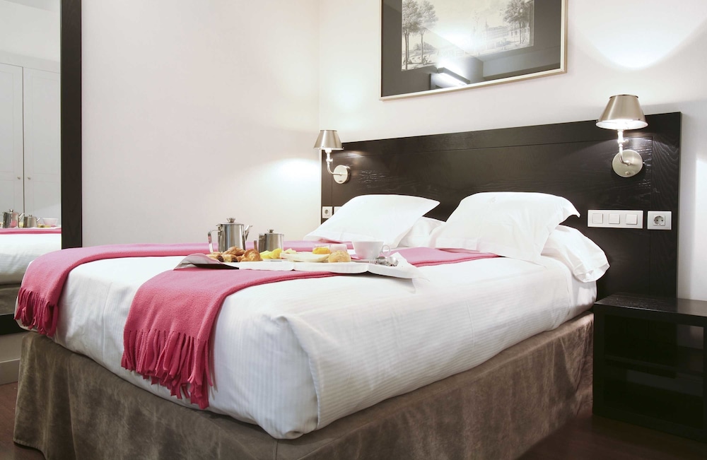 Meninas Hotel 26/73
