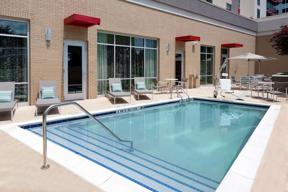 Hampton Inn & Suites Atlanta Buckhead Place Ga photo1