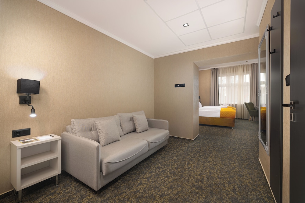 Hotel Allora 29/48