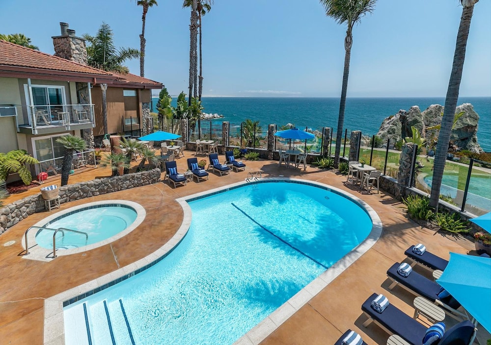 Inn at the Cove 31/64