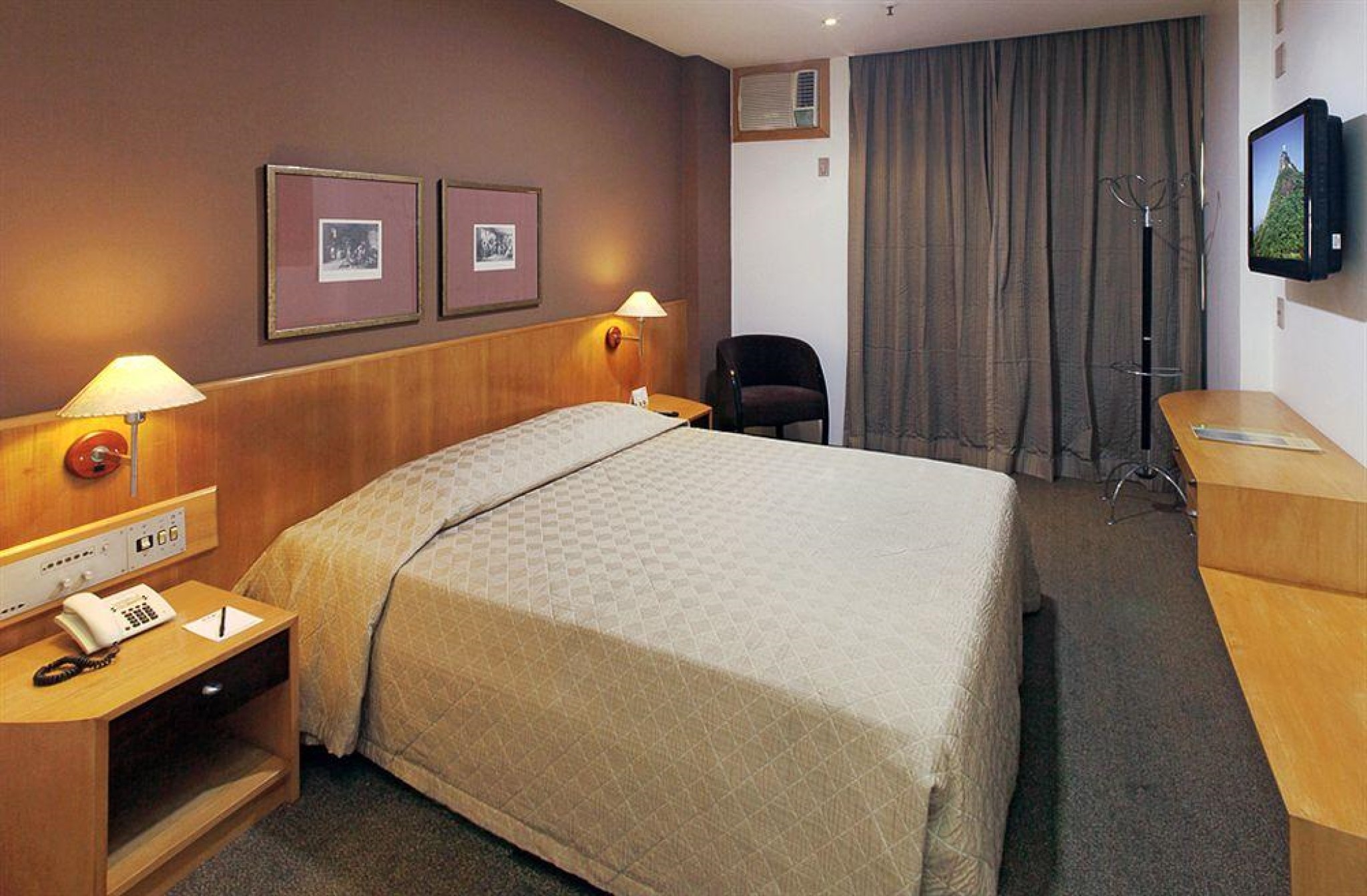 SUPERIOR, DOUBLE BED