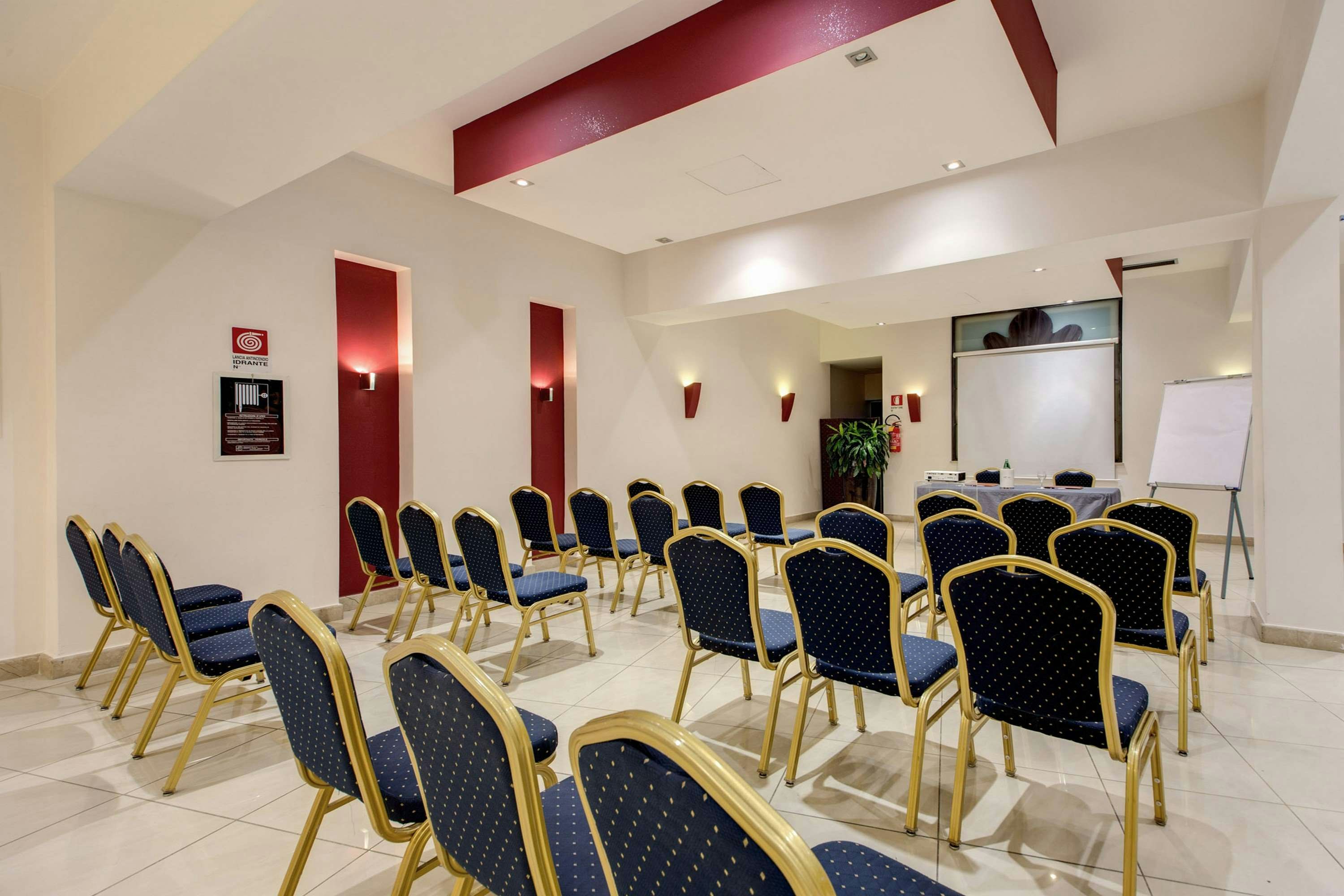 Plaza Hotel Catania 75/81