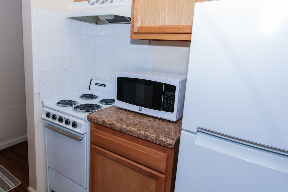 Affordable Corporate Suites 20/73