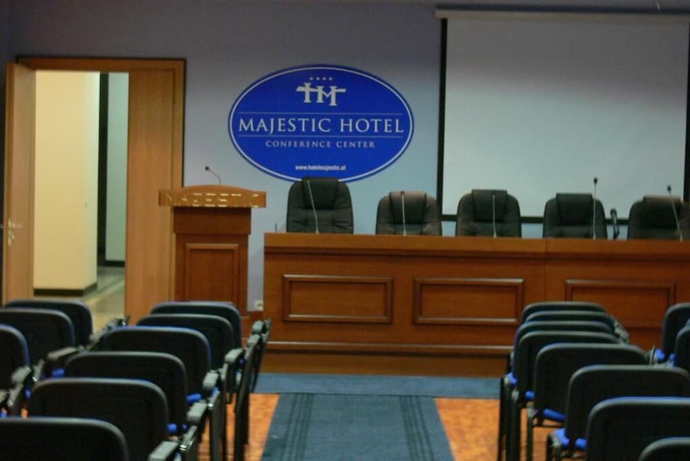 Majestic Hotel 39/50