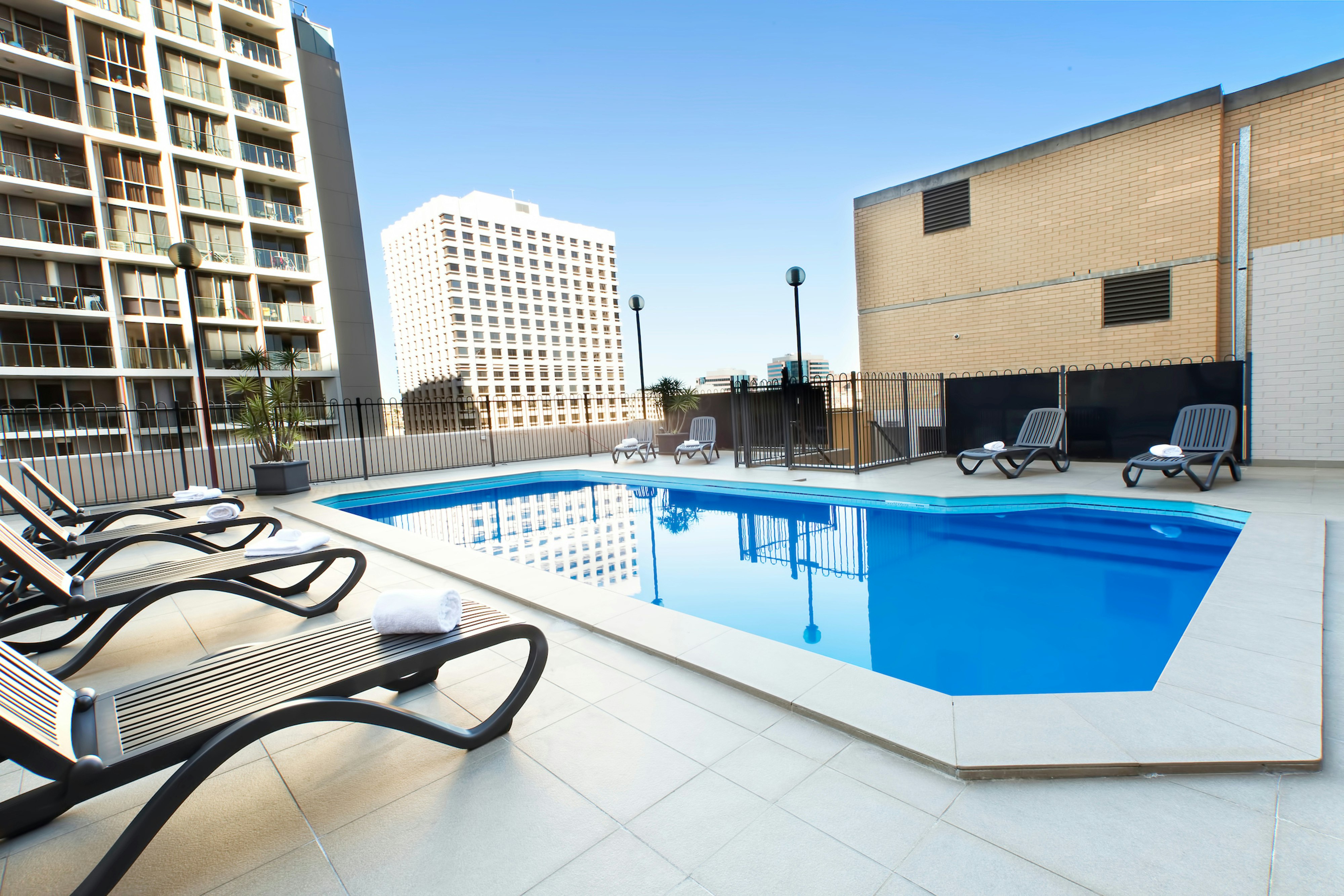 Metro Hotel Marlow Sydney Central 15/17