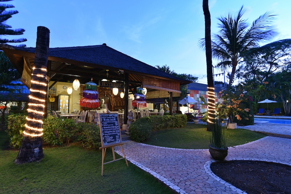 PALM GARDEN HOTEL 31/33
