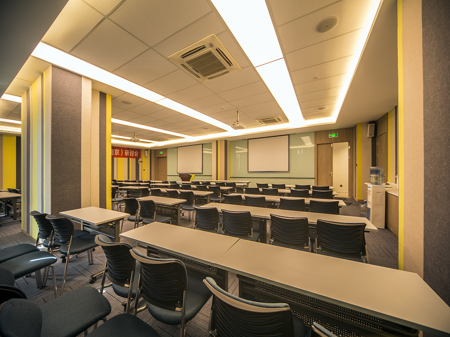 Hanting Express Hotel Nanjing Zhongshan East Road 37/41