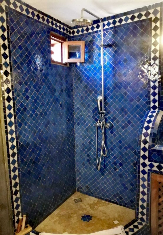 RIAD TARA 77/77