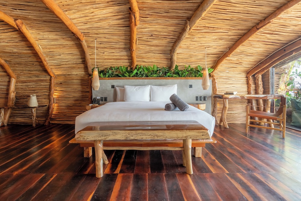 1 Bedroom, Premium, Studio, Suite, King Bed, Ocean Front, Sea View