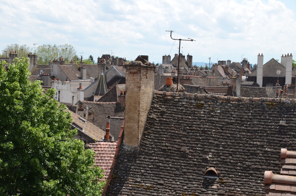 ABBAYE DE MAIZIERES 62/67