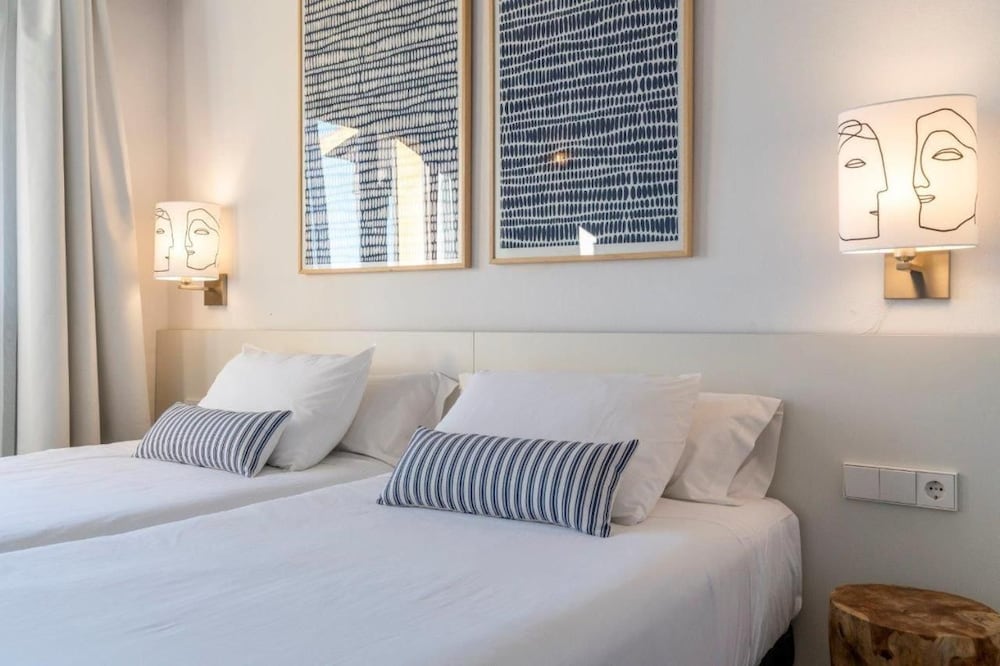 Calallonga Hotel Menorca 6/50