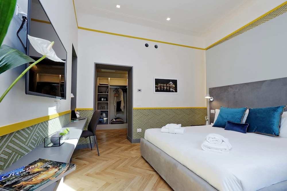 Roma Five Suites 8/50