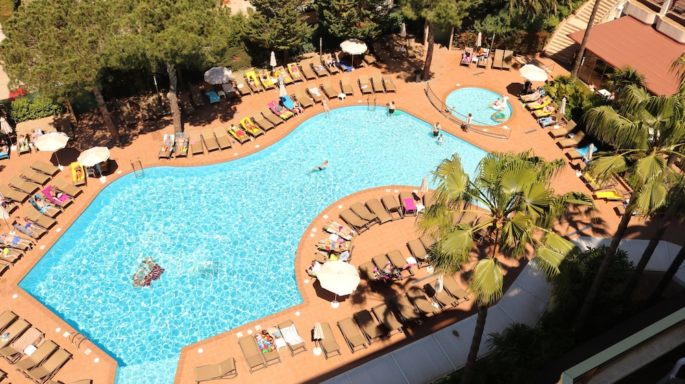 Golden Port Salou and Spa 64/74