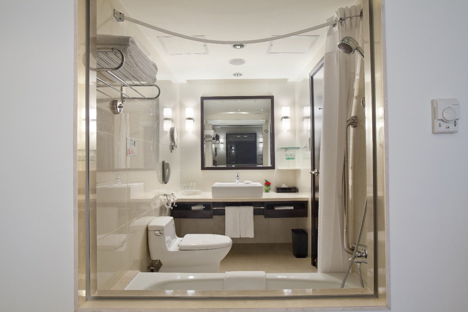 HOLIDAY INN MACAU 79/79