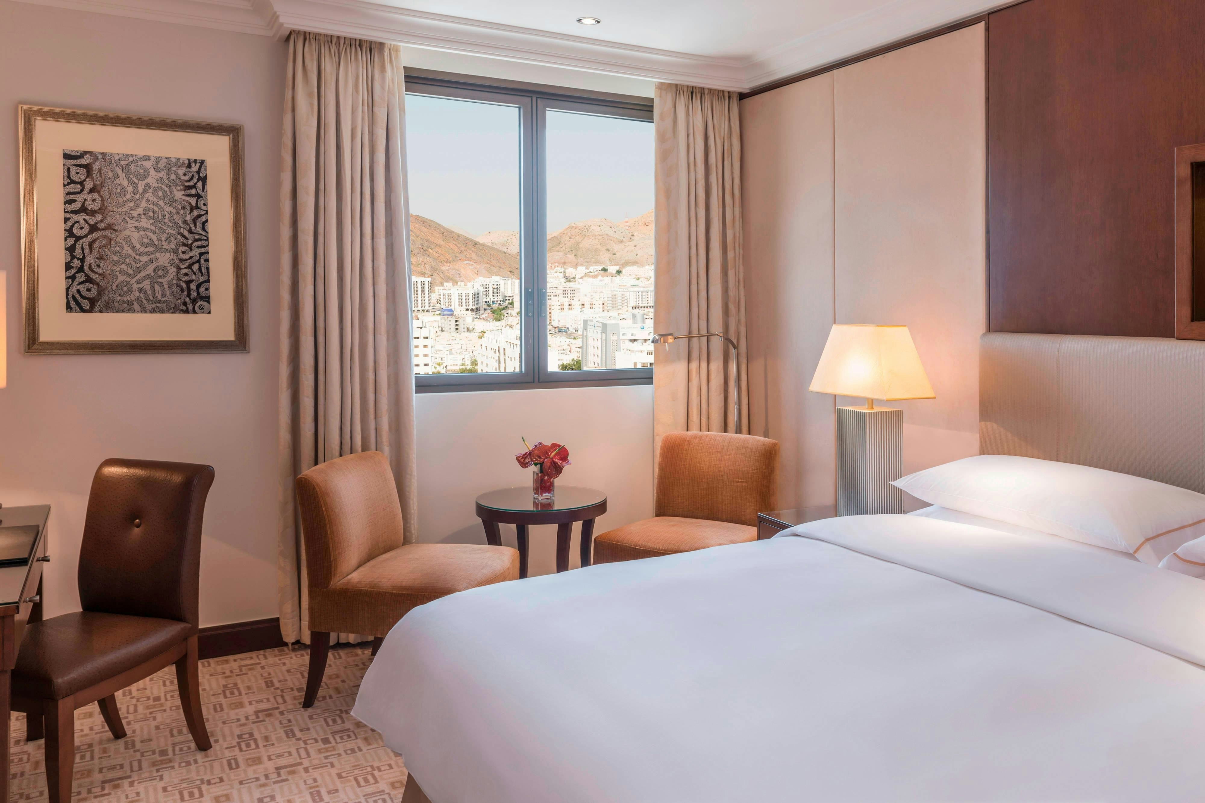 Sheraton Oman Hotel 25/81