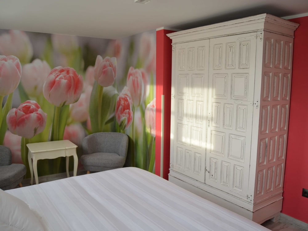 Suites con Jacuzzi Santillana 17/45