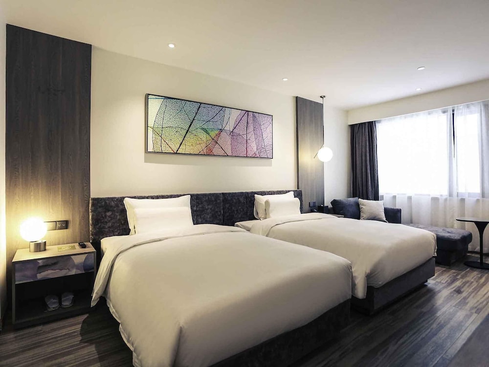 Mercure Shanghai Hongqiao South 23/96