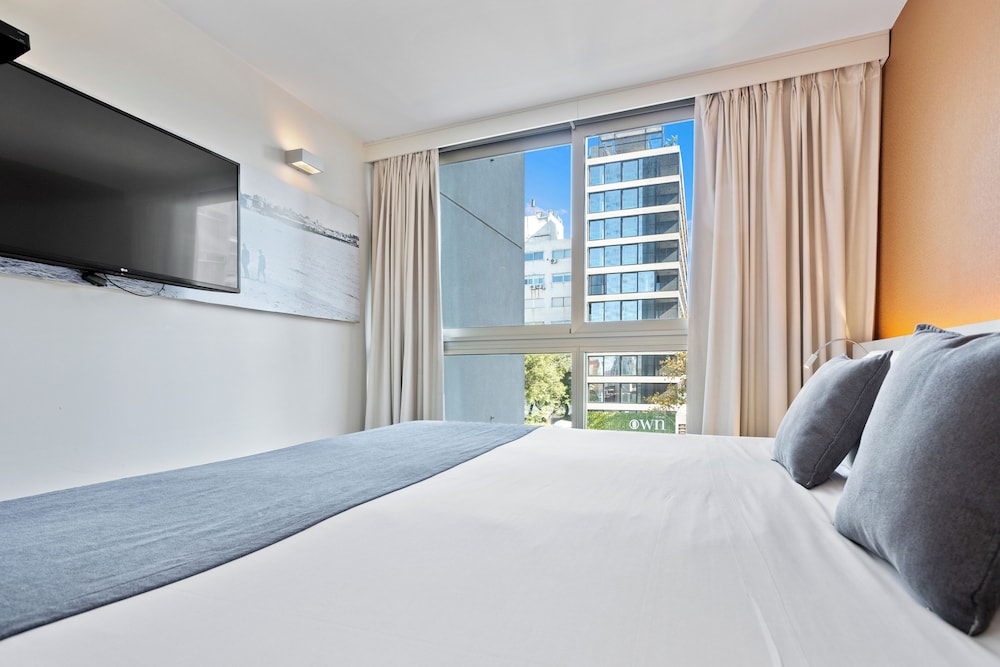 FAMILY, DOUBLE OR TWIN BED