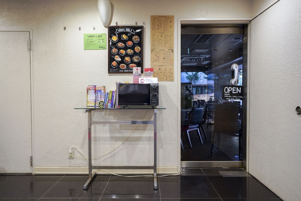 Hotel Empire in Shinjuku 26/28