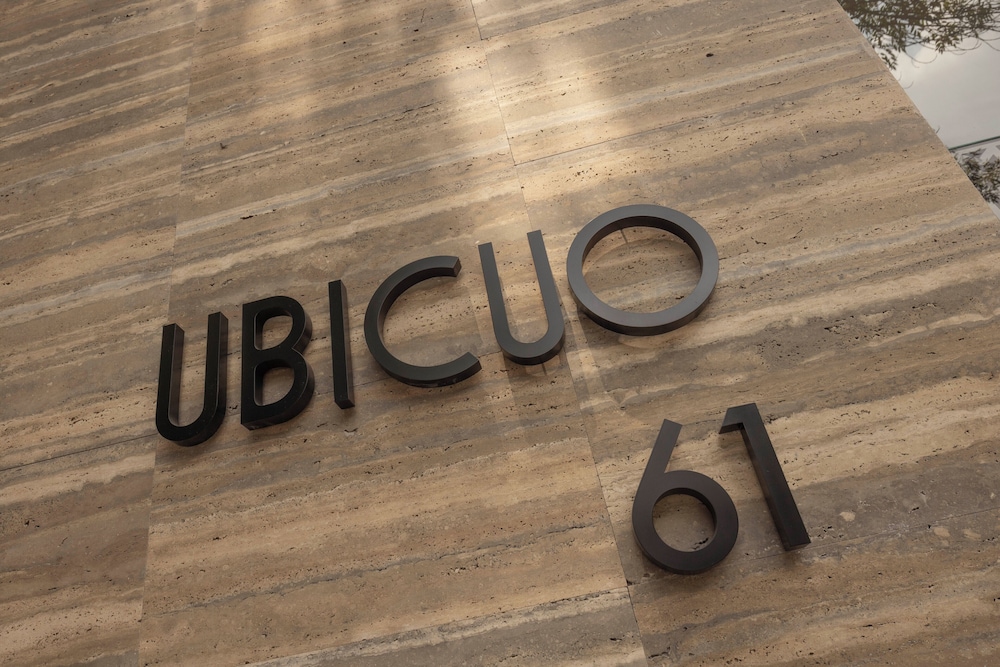 Ubicuo Mexico City 20/40